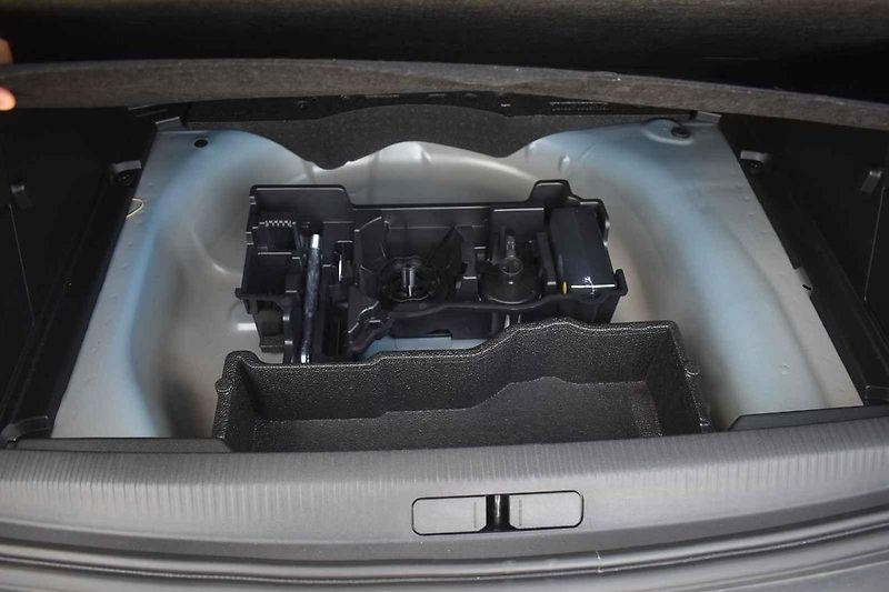 Peugeot 2008 je stylový i praktický rodinný doplněk.