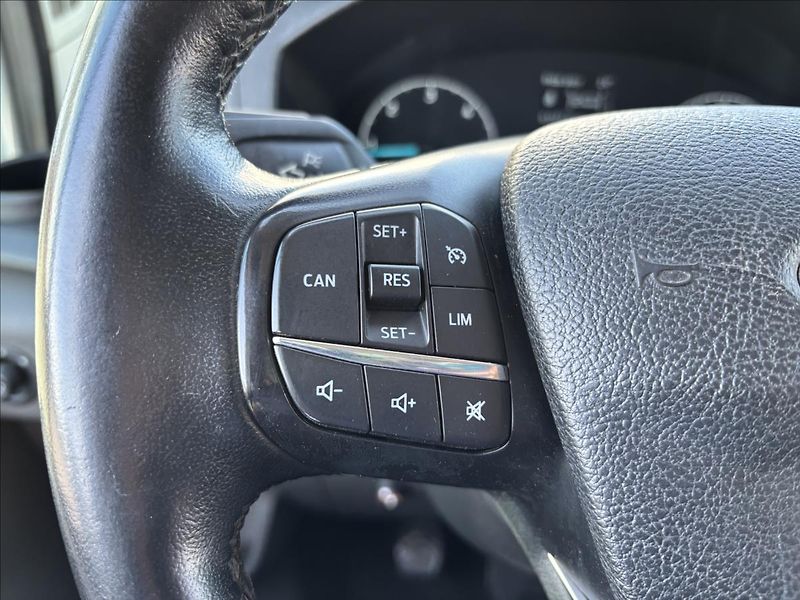 Ford Transit 2,0 mHEV 96kW L3 Kombi Van DPH - fotka 34 z 36