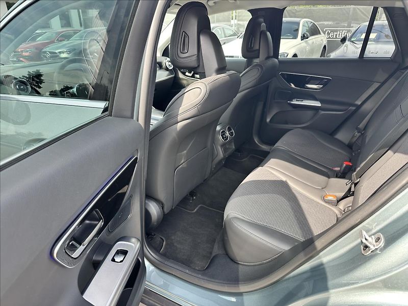 Mercedes-Benz GLC 220d 4MATIC AVANTGARDE - fotka 11 z 14