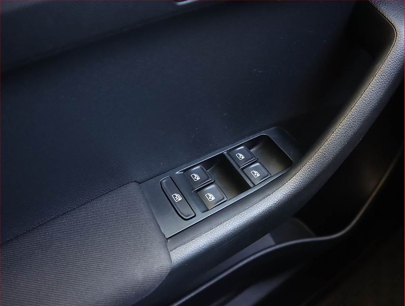 Škoda Fabia (2019) 1.0 TSI, Tempomat - fotka 18 z 20