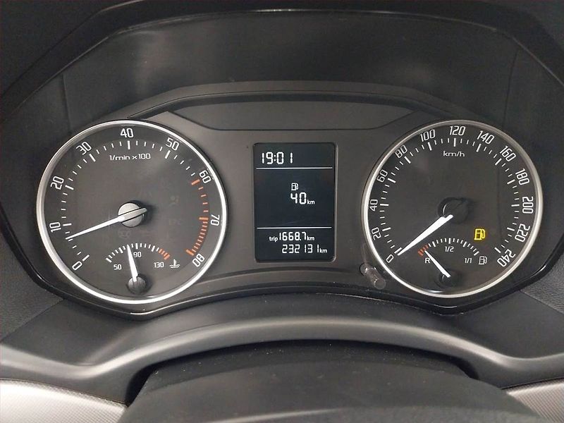 Škoda Octavia (2011) Elegance 1.4 TSI, Serv.kniha - fotka 11 z 20