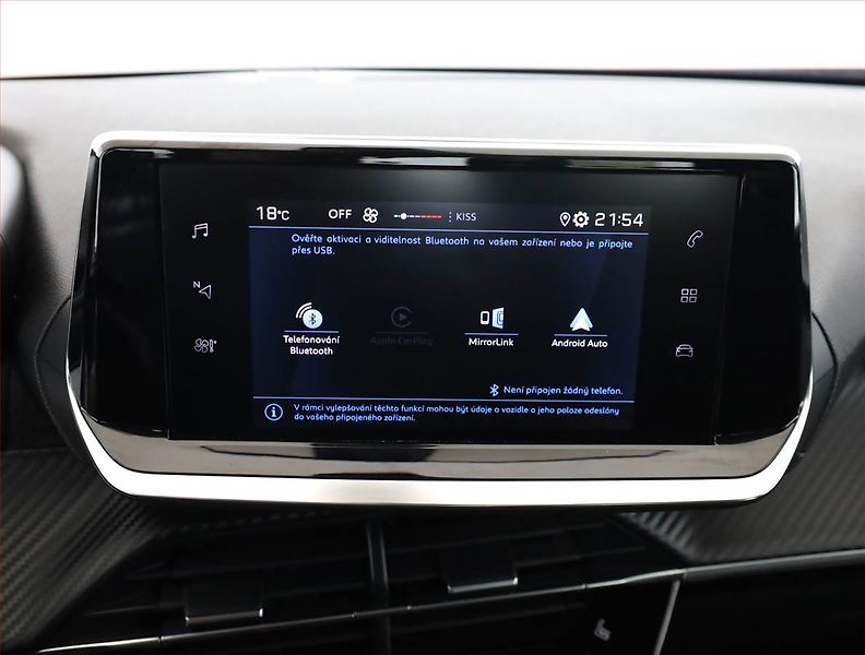 Peugeot 2008 (2021) 1.2 PureTech, ČR,1.maj - fotka 16 z 20