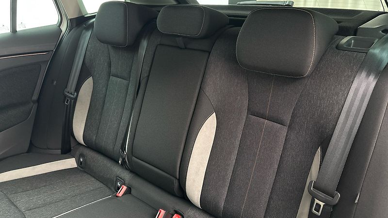 Škoda Scala 1.0 TSI DSG Style - fotka 16 z 28