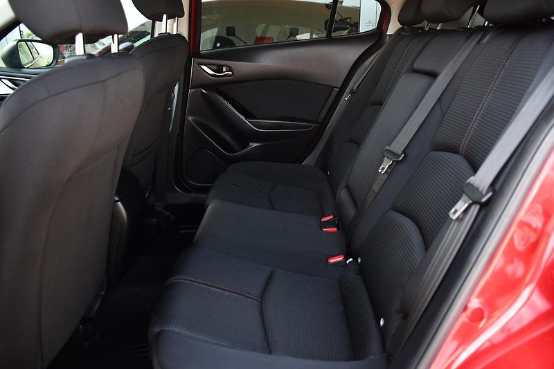 Mazda 3 2.0SKYACTIV-G HUD KAMERA 2xALU - fotka 15 z 34