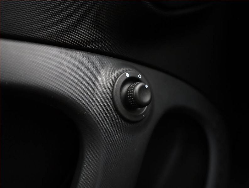 Smart Forfour (2020) EQ, SoH 92%, Automat - fotka 15 z 20