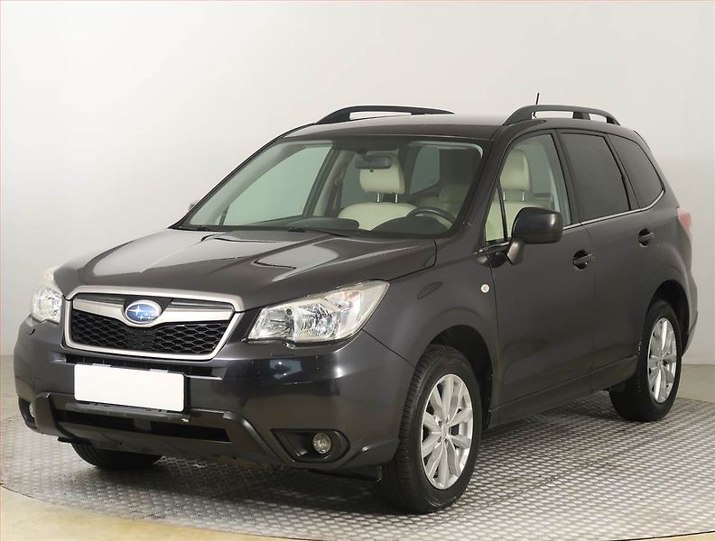 Subaru Forester (2015) 2.0 d, 4X4, Serv.kniha, Navi - fotka 2 z 17