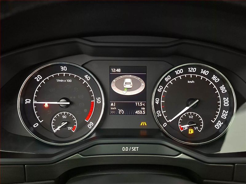 Škoda Superb (2015) 2.0 TDI 4x4, 4X4, Kůže, Navi - fotka 11 z 24
