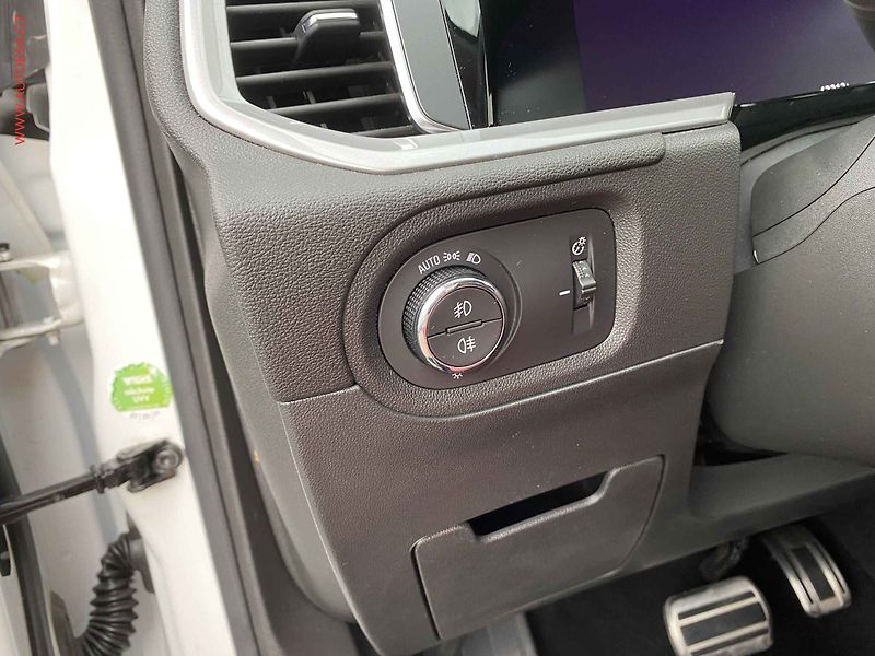 Opel Grandland (2023) 1.5 CTDi, Elegance, AT, +ALU - fotka 15 z 19