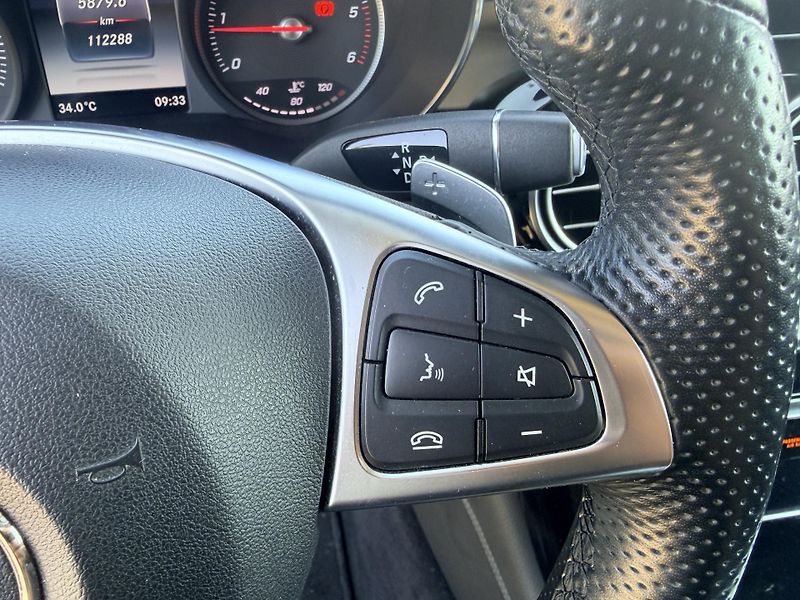 Mercedes-Benz GLC 220D 4MATIC - fotka 23 z 49