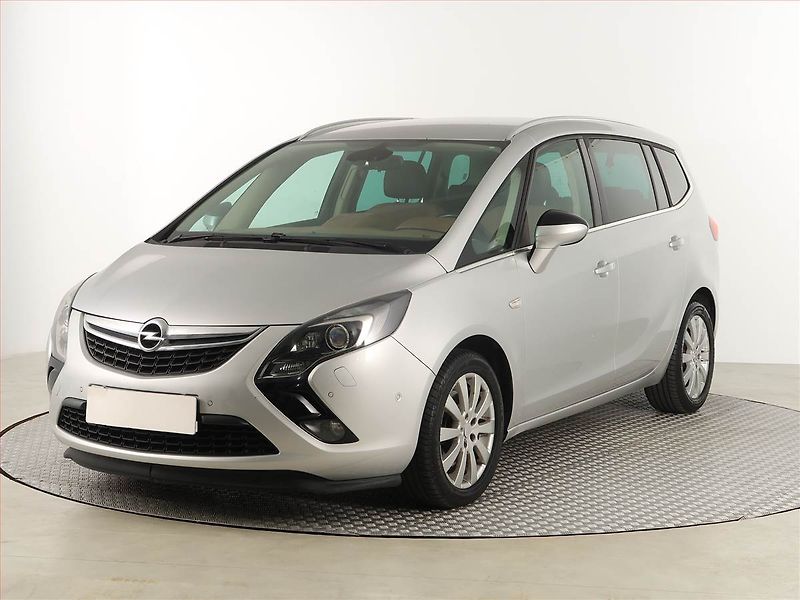 Opel Zafira (2014) 2.0 CDTI, Automat, 7 míst - fotka 2 z 21