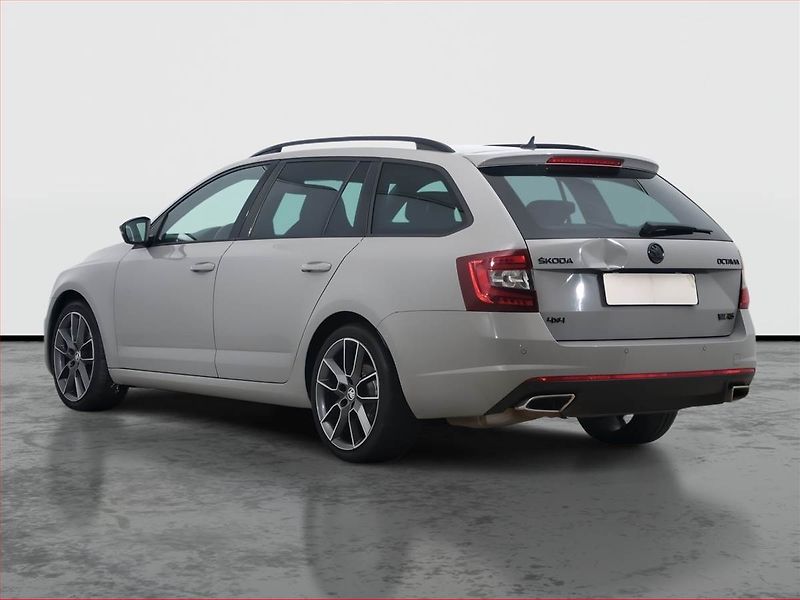 Škoda Octavia (2018) RS 2.0 TDI 4x4 DSG, 4X4 - fotka 4 z 21