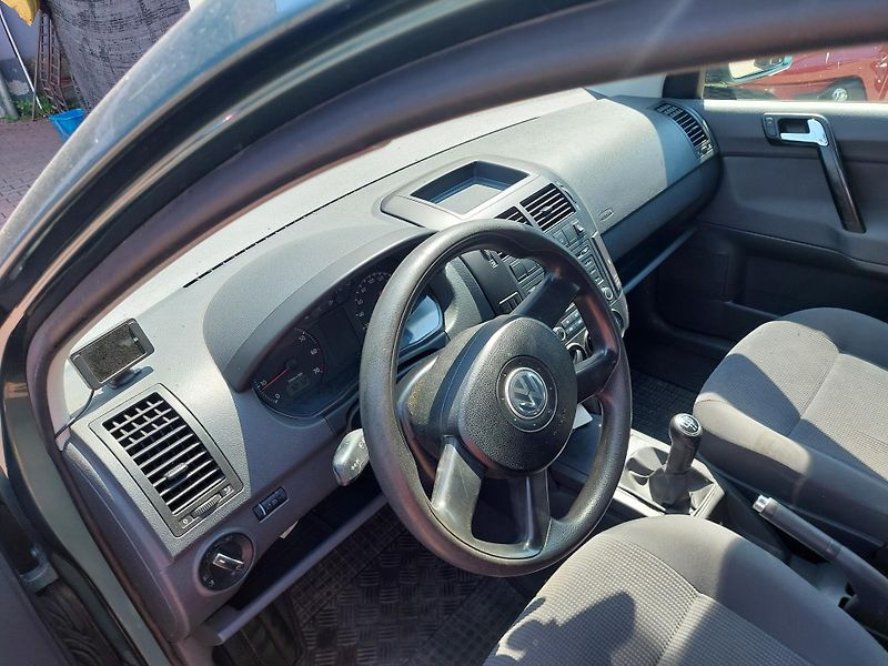 Volkswagen Polo (2006) 1,2-40kW - fotka 6 z 8