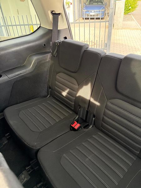 Ford Galaxy (2019) - fotka 16 z 19