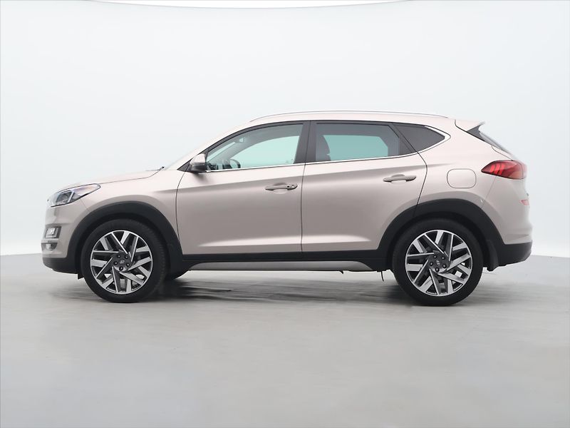 Hyundai Tucson 2,0 CRDi 136kW 4x4 CZ Aut - fotka 4 z 29