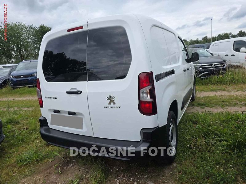 Peugeot Partner (2021) 1.5HDi, Webasto, navi - fotka 3 z 8