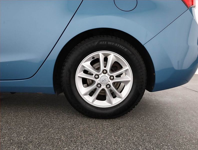 Hyundai i30 (2015) 1.6 MPI, Tempomat - fotka 17 z 17