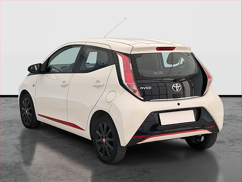 Toyota Aygo (2018) 1.0 VVT-i, Automat, Serv.kniha - fotka 4 z 23