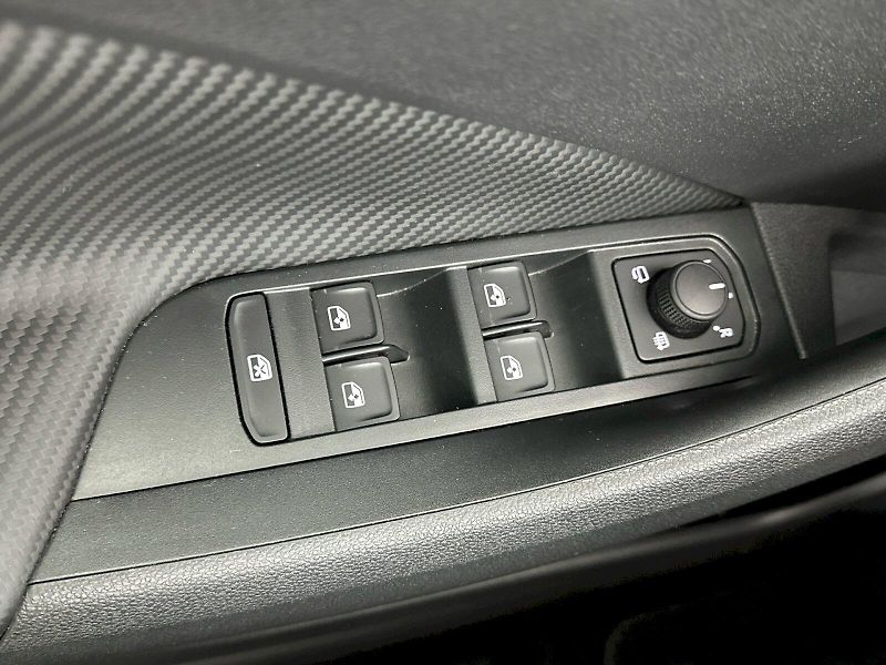 Škoda Kamiq (2025) DSG 1.0TSI 85kW Monte Carlo - fotka 27 z 32
