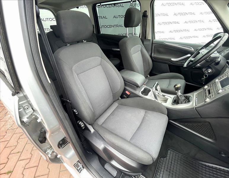 Ford Galaxy 2,0 TDCi,103kW,Titanium - fotka 23 z 27
