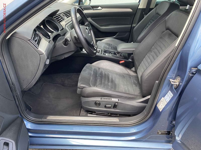Volkswagen Passat (2016) 2.0 TDi, Highline, DSG, LED - fotka 9 z 20