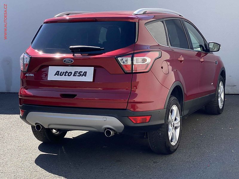 Ford Kuga (2017) 2.0 TDCi 4x4, Titanium, AT - fotka 4 z 18