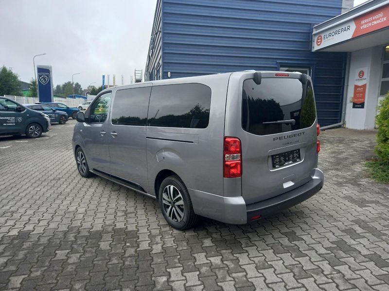 Peugeot Traveller (2026) Active L3 2.2 BlueHDi 150 man - fotka 3 z 32
