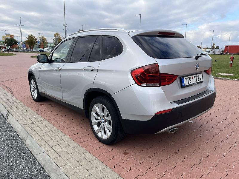 BMW X1 XDRIVE 18D - fotka 5 z 25