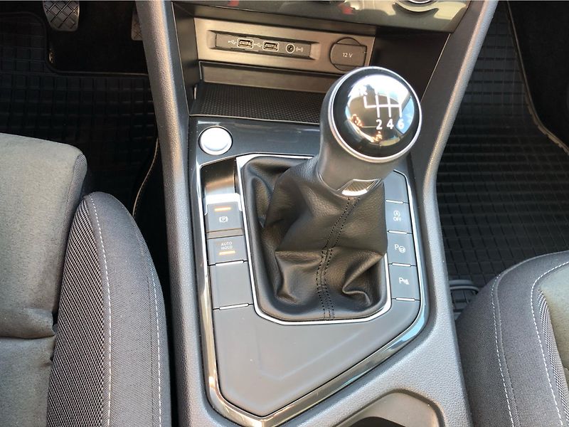 Volkswagen Tiguan 2.0 TDI - fotka 21 z 29