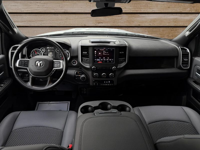 Dodge RAM (2022) +2500+HEMI+OFFROAD PAKET+LPG+ - fotka 20 z 20
