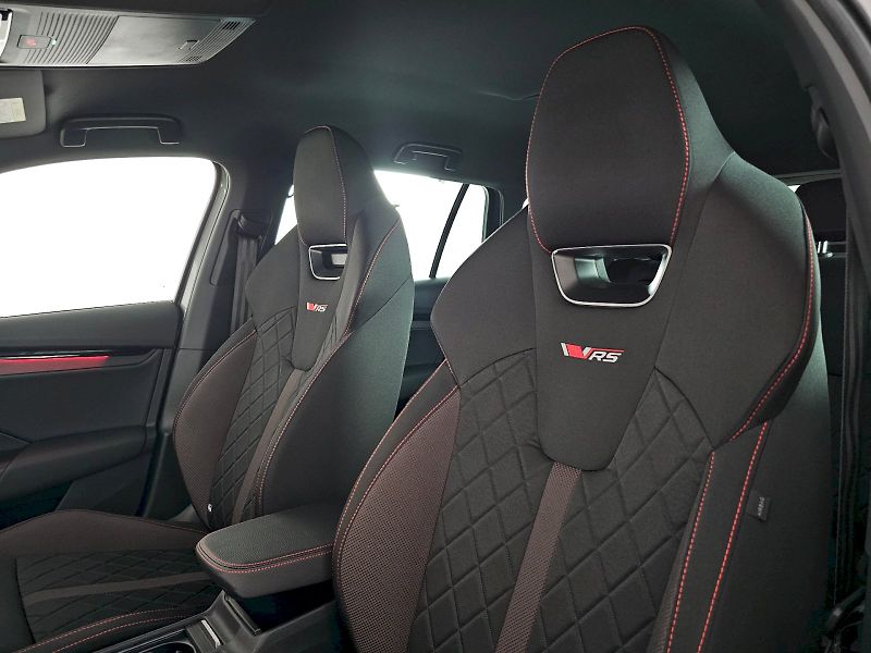 Škoda Octavia (2025) 2.0TSI 195kW DSG RS Combi - fotka 32 z 34