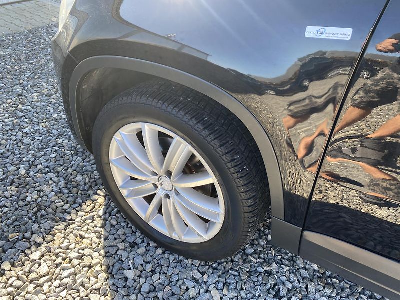 Volkswagen Tiguan 2.0TDi 4x4 135PS GOAL PĚKNÝ!!! - fotka 19 z 166