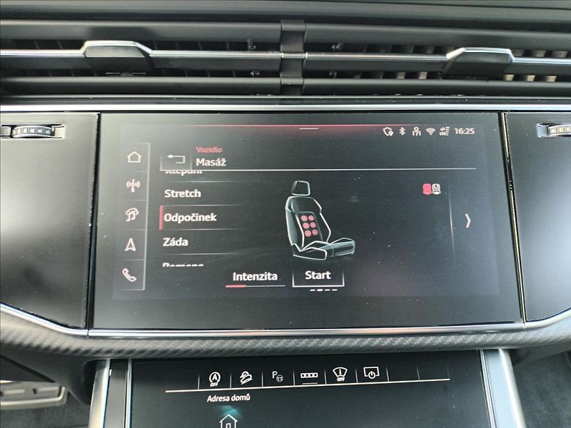 Audi Q8 3,0 TDI,210KW,S-line,ČR 1MAJ, - fotka 35 z 50