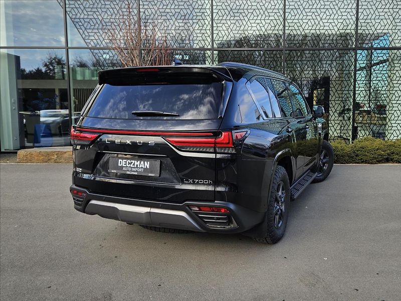 Lexus LX 700h (2025) 3,4 Overtrail+  HEV - fotka 7 z 22