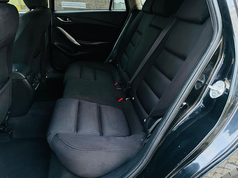 Mazda 6 2.0i 1.MAJITEL VÝHŘEV SENZORY - fotka 33 z 49