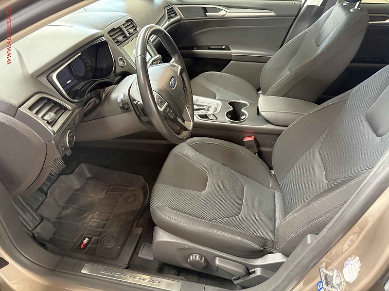 Ford Mondeo (2018) 2.0 TDCi AWD, ČR, DSG, TZ - fotka 9 z 19