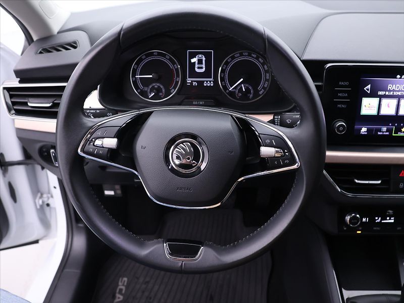 Škoda Scala 1,5 TSI 110kW Style CZ 1.Maj. - fotka 18 z 31