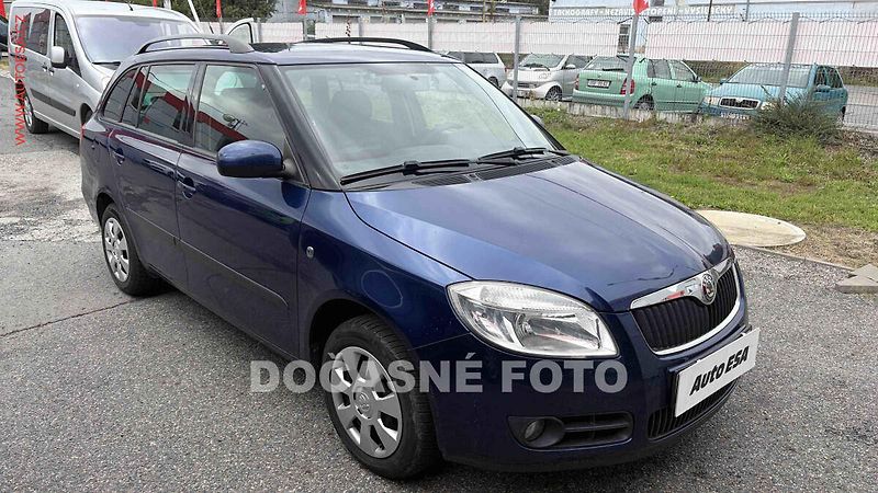 Škoda Fabia (2010) 1.2HTP, ČR, AC, tažné - fotka 1 z 3