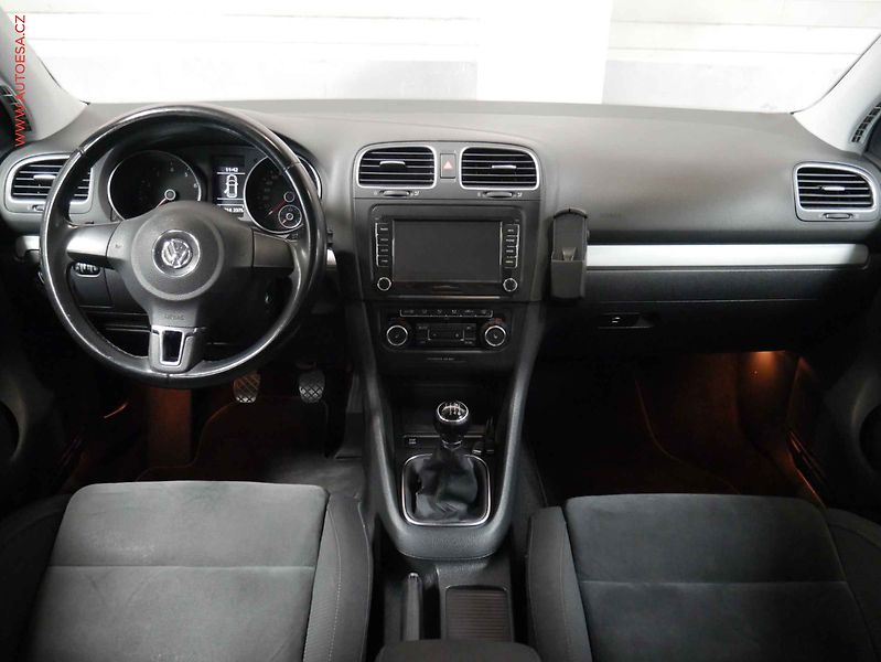 Volkswagen Golf (2009) 1.4TSi, AC, park.čidla - fotka 8 z 20