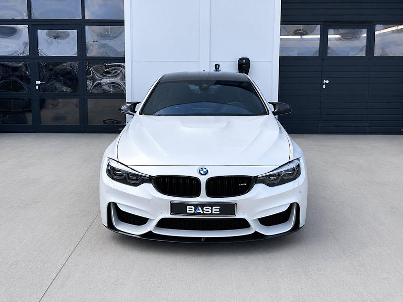 BMW M4 Competition M-Performance - fotka 2 z 25