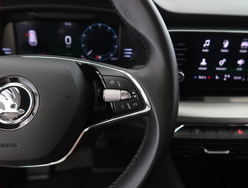 Škoda Octavia (2023) Ambition 2.0 TDI, ČR,1.maj - fotka 21 z 25