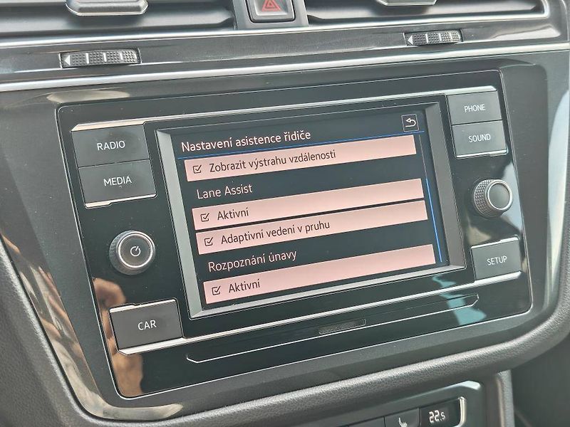 Volkswagen Tiguan Trendline 6G 2,0TDI - fotka 14 z 22