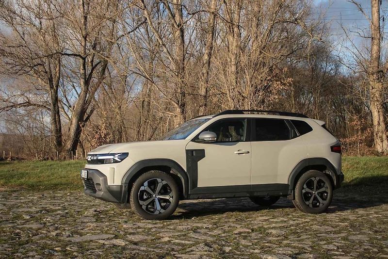 Dacia Duster se letos začala prodávat ve třetí generaci.