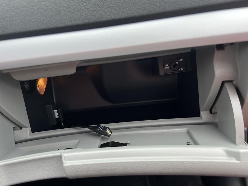 Škoda Octavia 1.2TSI 77KW,EDITION,TZ,ALU,ESP - fotka 40 z 47