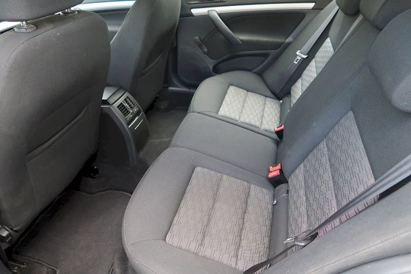 Škoda Octavia (2011) Ambiente Plus 1.4 TSI 90 kW - fotka 18 z 22