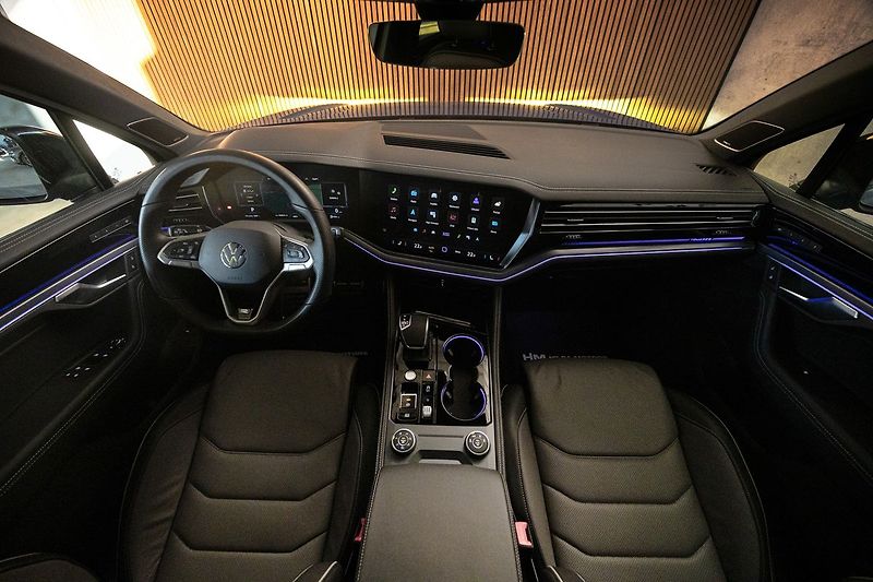 Volkswagen Touareg 3.0TDI 210kW RLine Weba ZÁRUKA - fotka 14 z 37