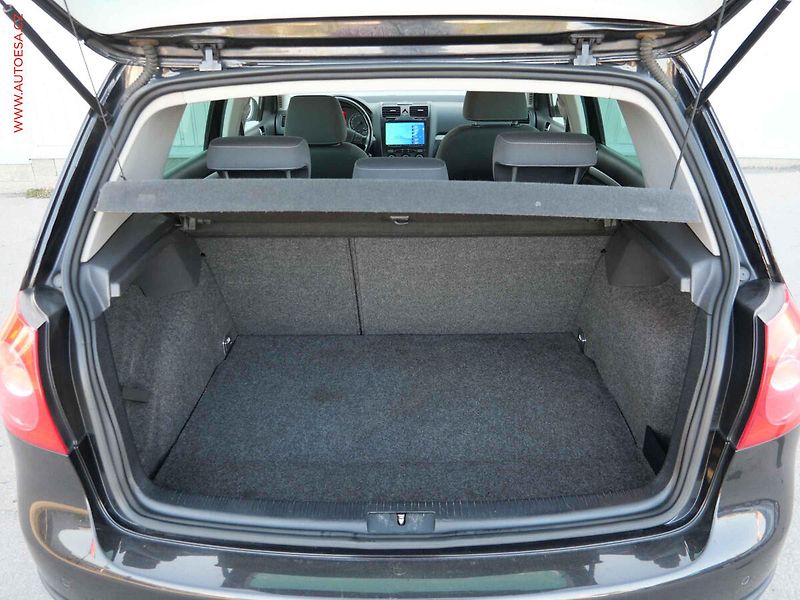 Volkswagen Golf (2008) 1.6i, AC, TZ - fotka 7 z 23