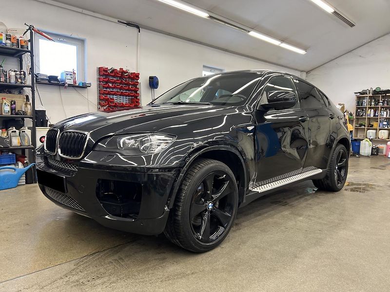 BMW X6 40D 3.0D xDrive 225 kW - fotka 3 z 22