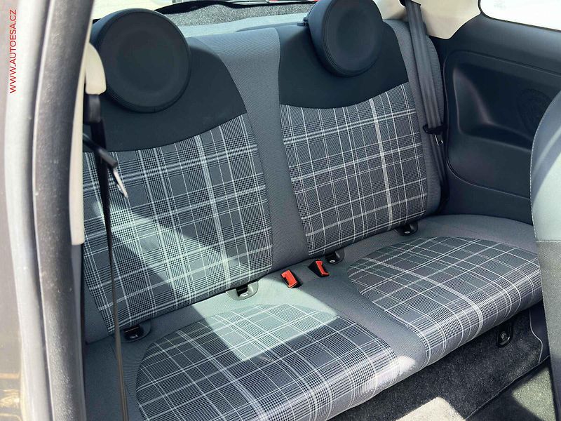 Fiat 500 (2017) 1.2i, AC, temp. - fotka 12 z 20