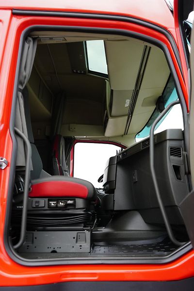 Volvo FH (2019) 420 / EURO 6 / ACC / PTO / HYD - fotka 8 z 49