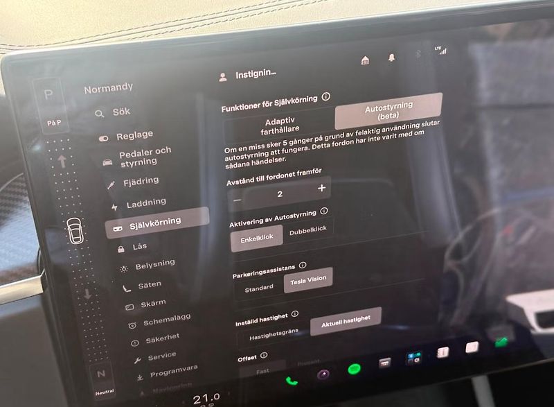 Tesla Model S Plaid AWD SoH 86% Tažné Yoke - fotka 17 z 20
